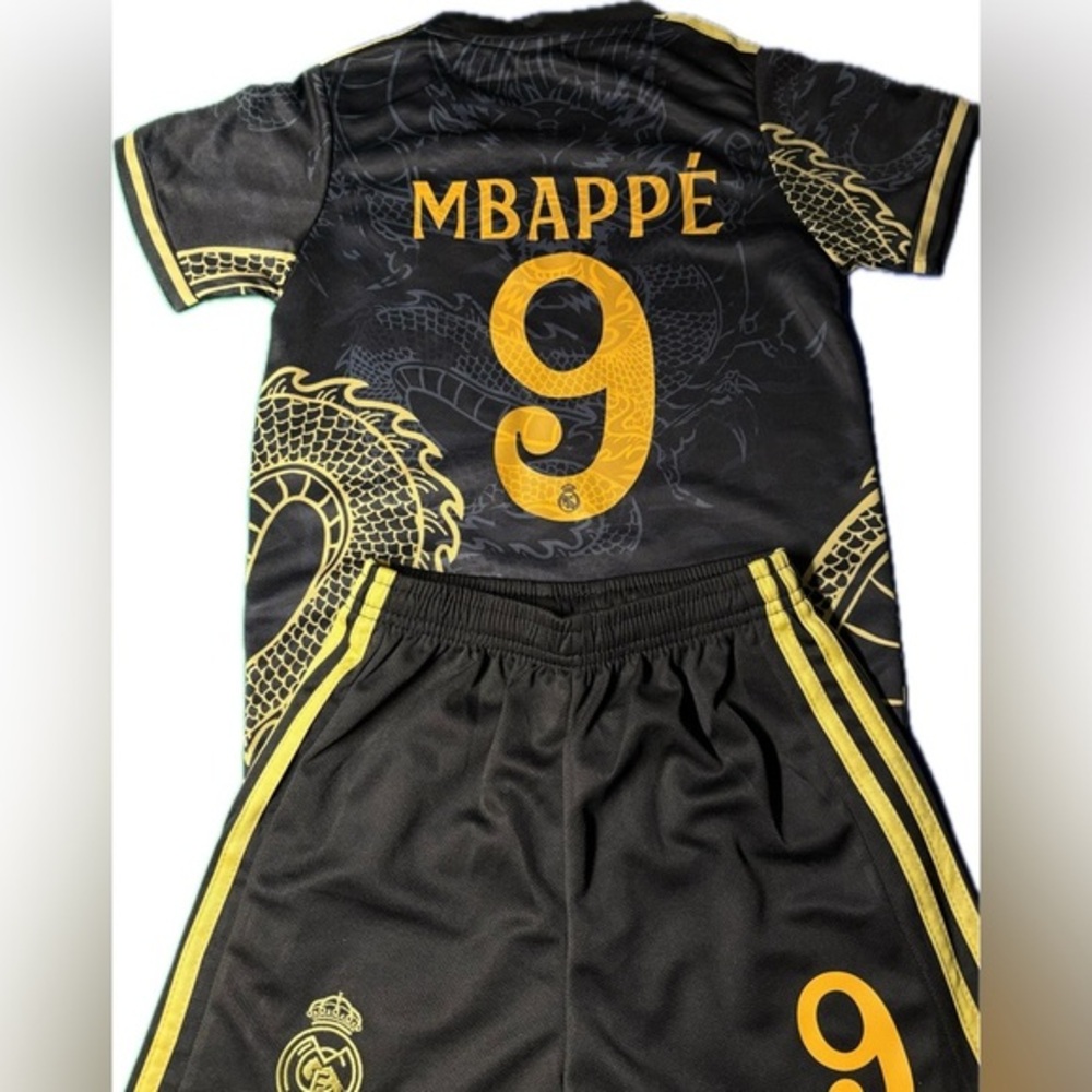 XS Mbappe Youth Size 22 Dragon Soccer Jersey Black & Gold Real Madrid Boys Socc…